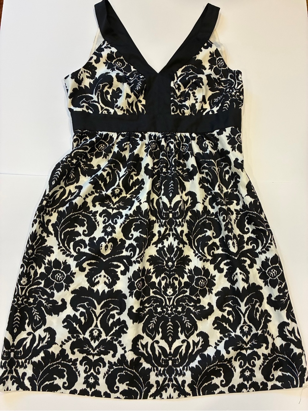 LOFT Black and White V-Neck Floral Damask Dress
